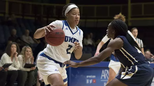 Hot Shooting Helps Roos Squash Hornets, 114-59