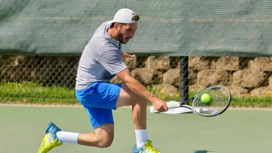 Efficient Roos Beat Creighton, 5-2