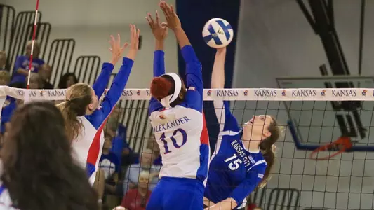 Roos Down Redhawks, Move Into Conference Lead Heading Into Final Weekend