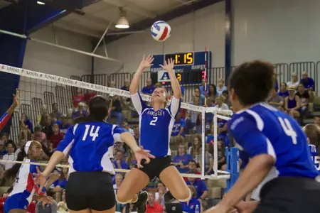 UMKC Drops Match To Cougars