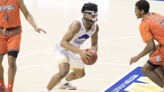 Pair of Free Throws Lift Seattle U Past Roos, 77-75