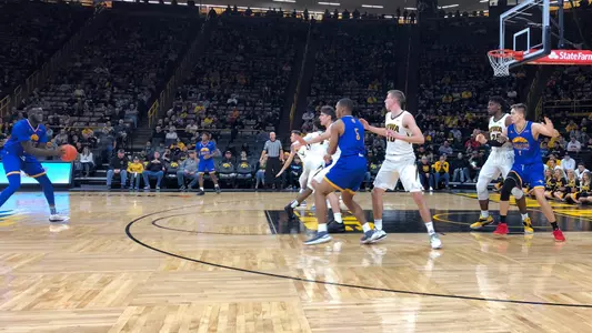 UMKC Falls To Blue Blood UConn