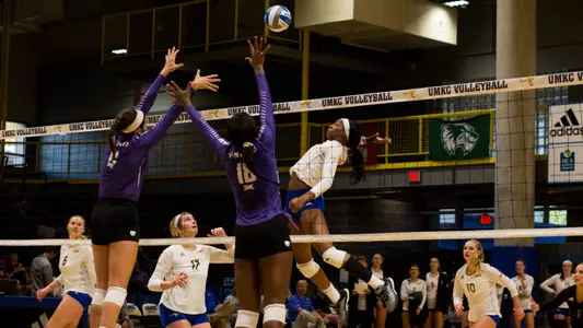Roos Sweep Redhawks, Advance To WAC Tourney Semifinals