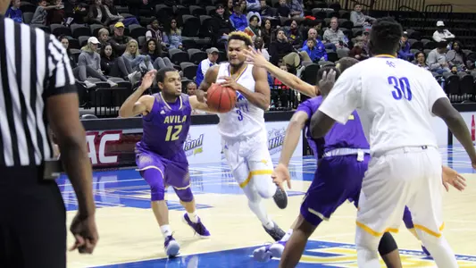 Roos Take Down Eagles For Season's First Win