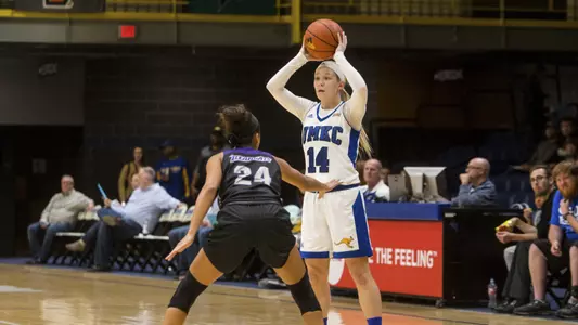 Roos Dominate Bobcats for First Win of 2018-2019 Season