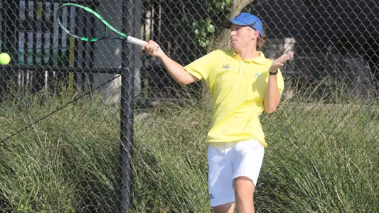 UMKC Drops a Pair at Arkansas