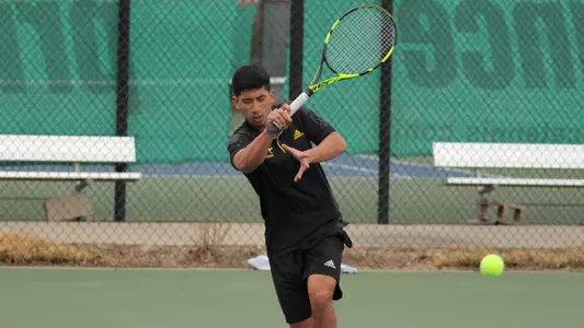 UMKC Vies for WAC Regular Season Crown in Chicago