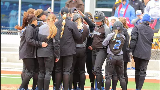 Roos Offense Stays Hot in Doubleheader With Creighton