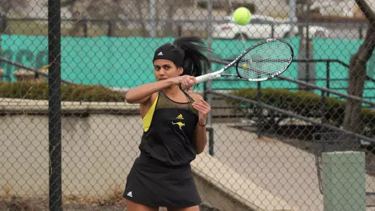 Roos Take Down Lopes in WAC Action