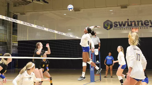 UMKC Drops Heartbreaker At NMSU, Will Play For Share Of WAC Title Saturday