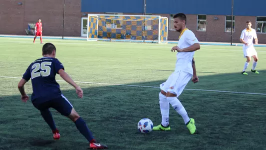 Roos Open Up Conference Play Against Falcons