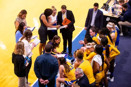 Women's Basketball Huddle