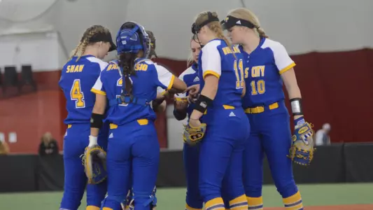 Roos Look to Build Off Opening Weekend Success at the Eagle Round Robin