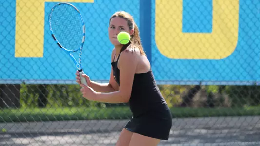 UMKC Loses Match to Central Arkansas Friday Afternoon