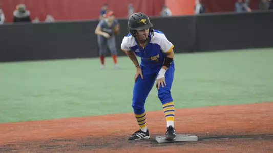 Roos Push Winning Streak to Eight at Black & Gold Tournament