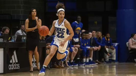 Roos Take On First Place Aggies Thursday