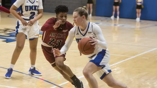 Roos Falter in Final Minutes at New Mexico State Thursday Night