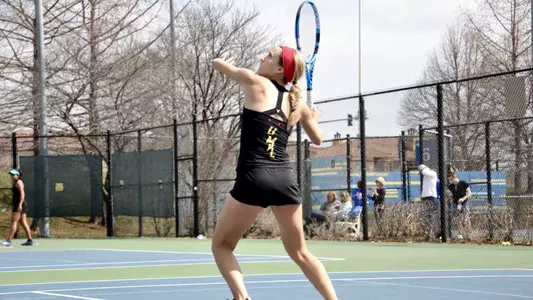 Roos Regain Form, Knock Off Bluejays at Home