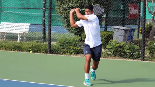 Roos Dominate Redhawks on Friday Night