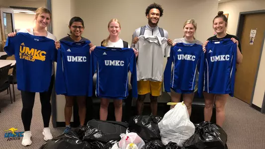 UMKC Student-Athletes Engage in Clothing Drive