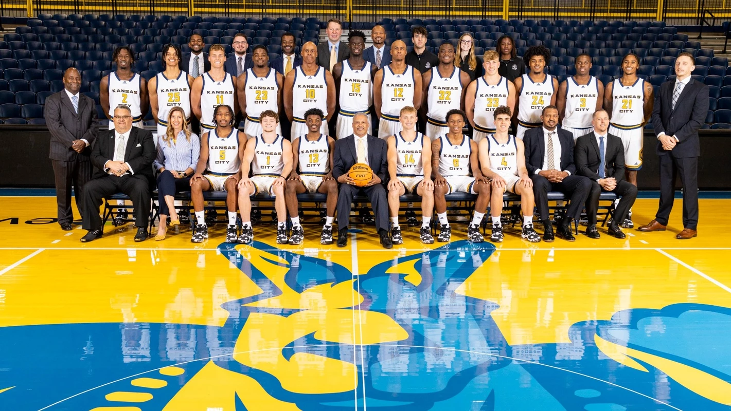 MBB Team Pic 2022-23