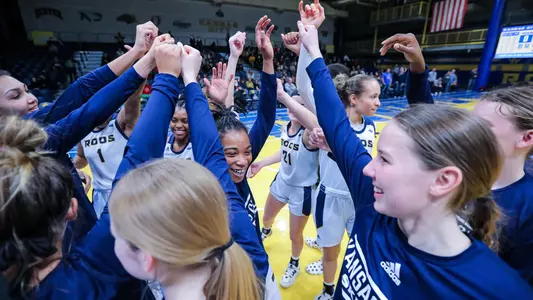 Huddle vs. NDSU