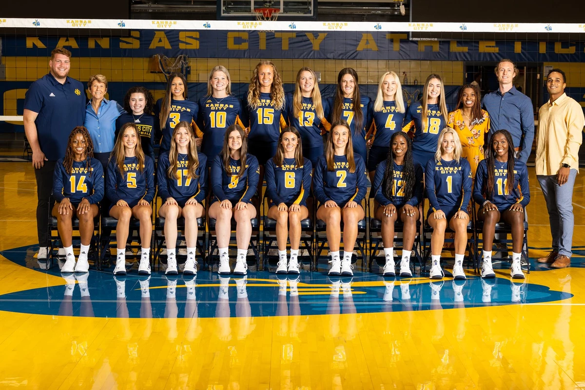 2022 Volleyball Team Photo