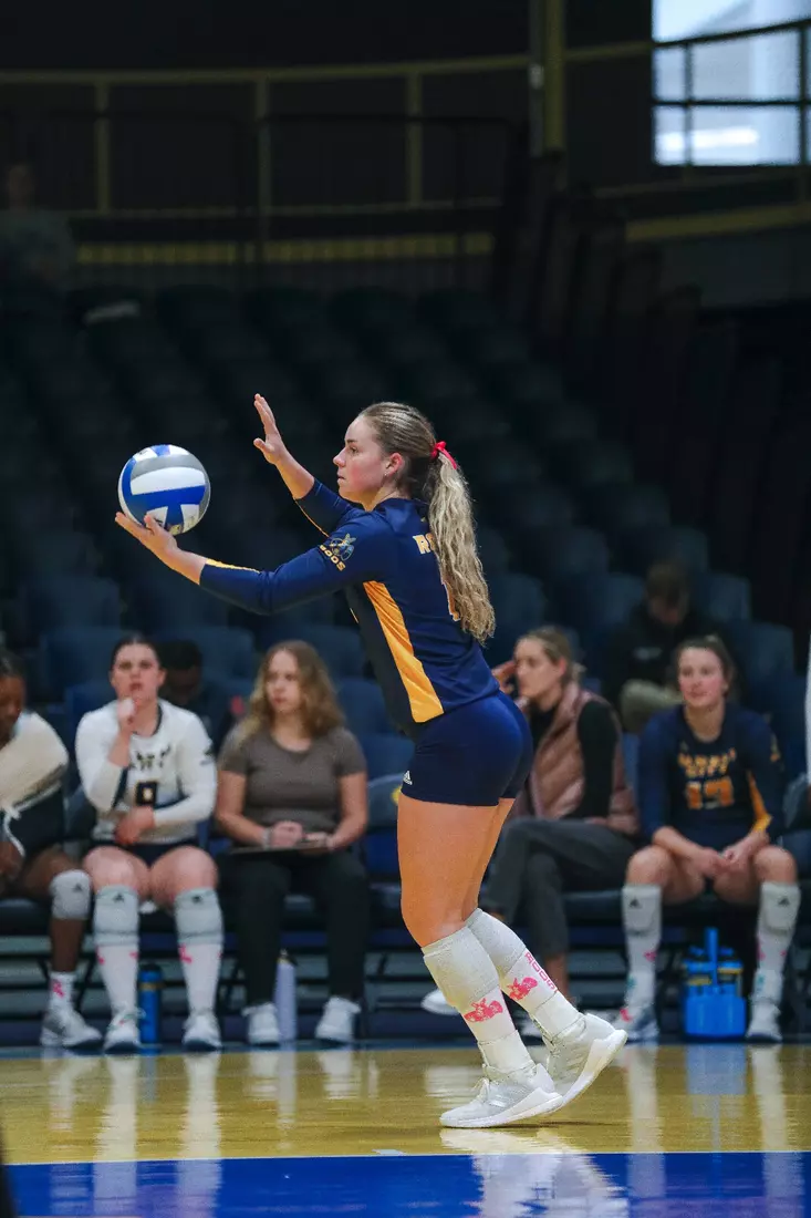 Kansas City Volleyball battled tooth-and-nail with South Dakota on Oct. 14, 2023, prevailing for a 3-2 victory.