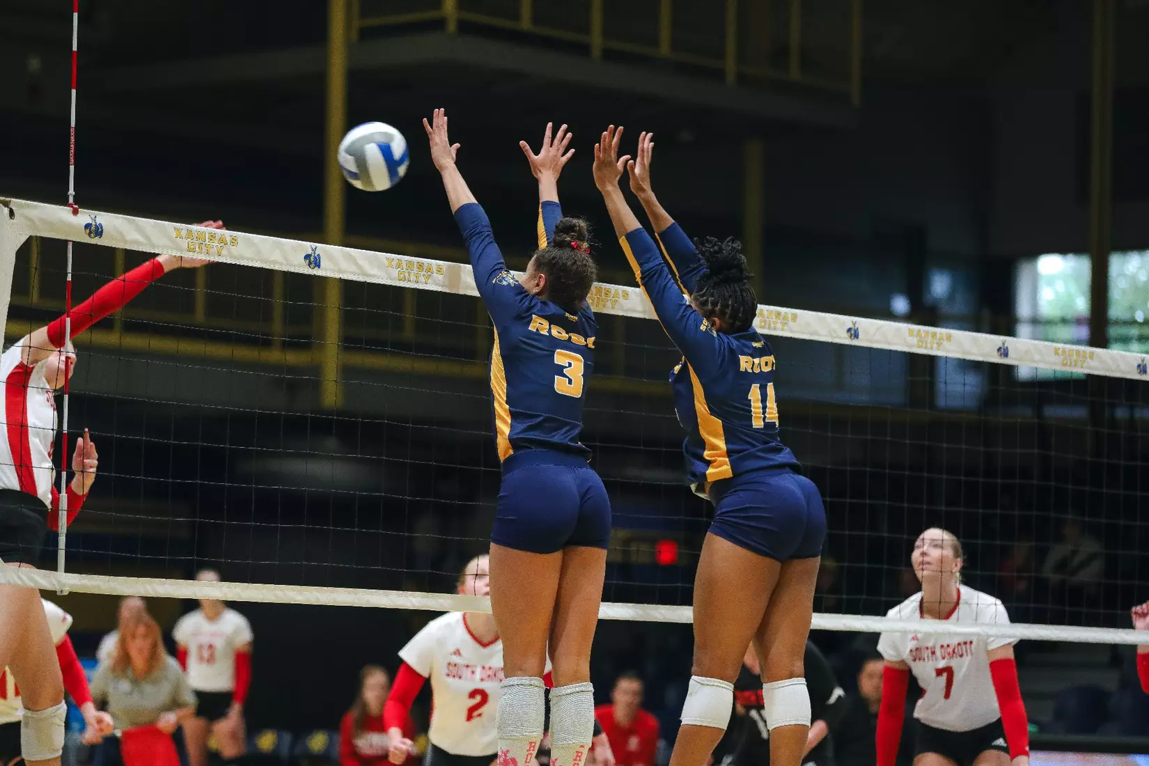 Kansas City Volleyball battled tooth-and-nail with South Dakota on Oct. 14, 2023, prevailing for a 3-2 victory.