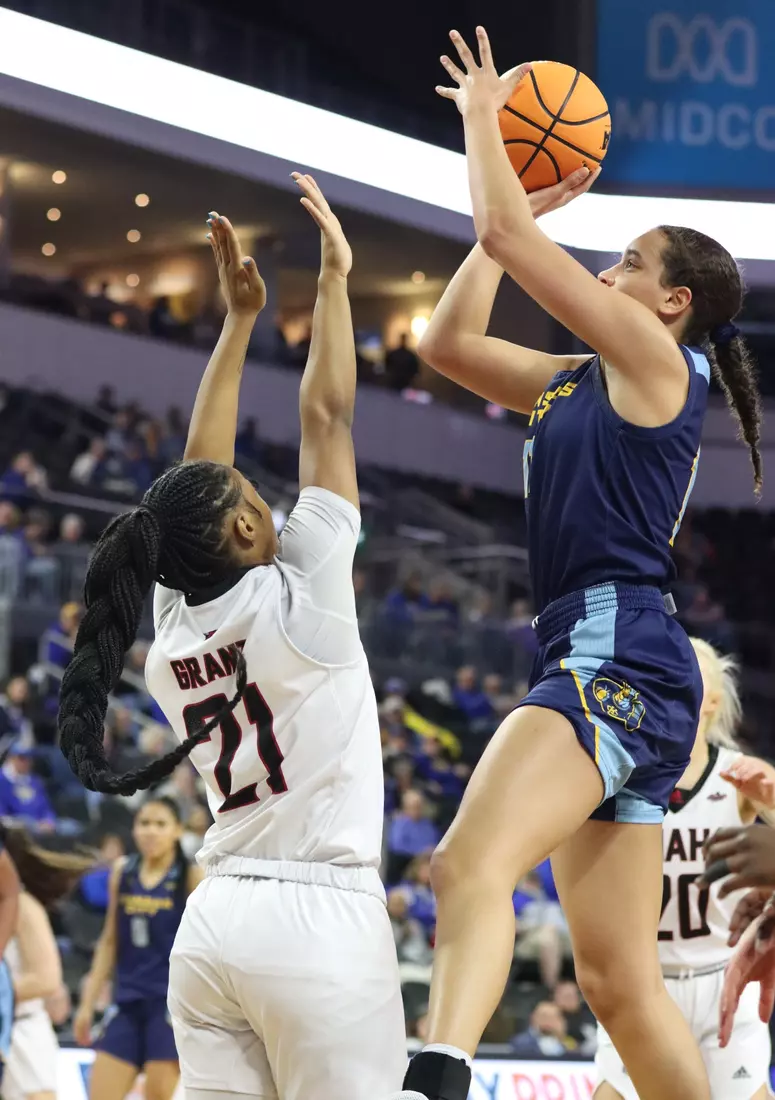 Kansas City's Summit League run comes to a close as it falls to Omaha.