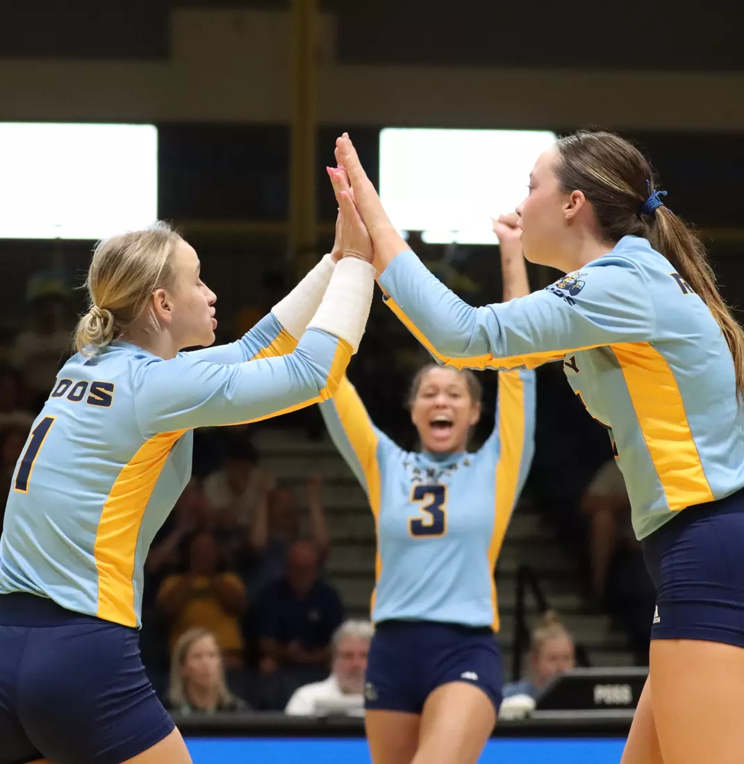 Kansas City Volleyball remained undefeated in Summit League play, pulling out a 3-2 victory over South Dakota State on Sep. 23, 2023.