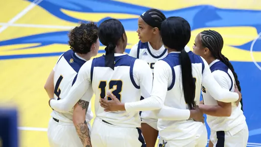 Women's Basketball Huddle