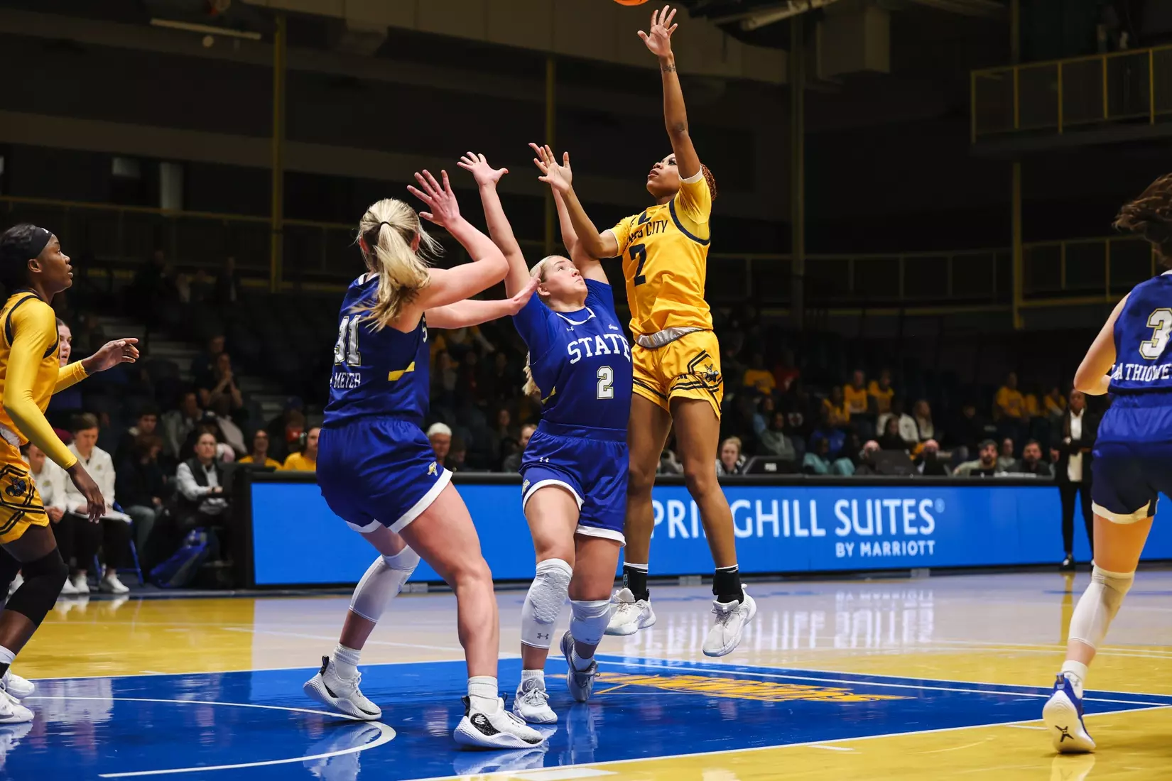 A strong start was not enough for Kansas City Women's Basketball against league-leading South Dakota State on Jan. 25, 2024.