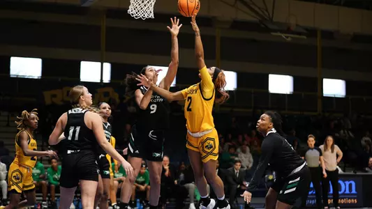 E. Bennett Layup vs North Dakota