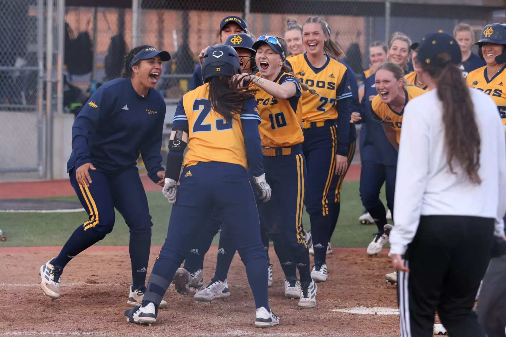 Kansas City Softball defeats Creighton, 3-2, with a walk-off victory in the eighth inning.