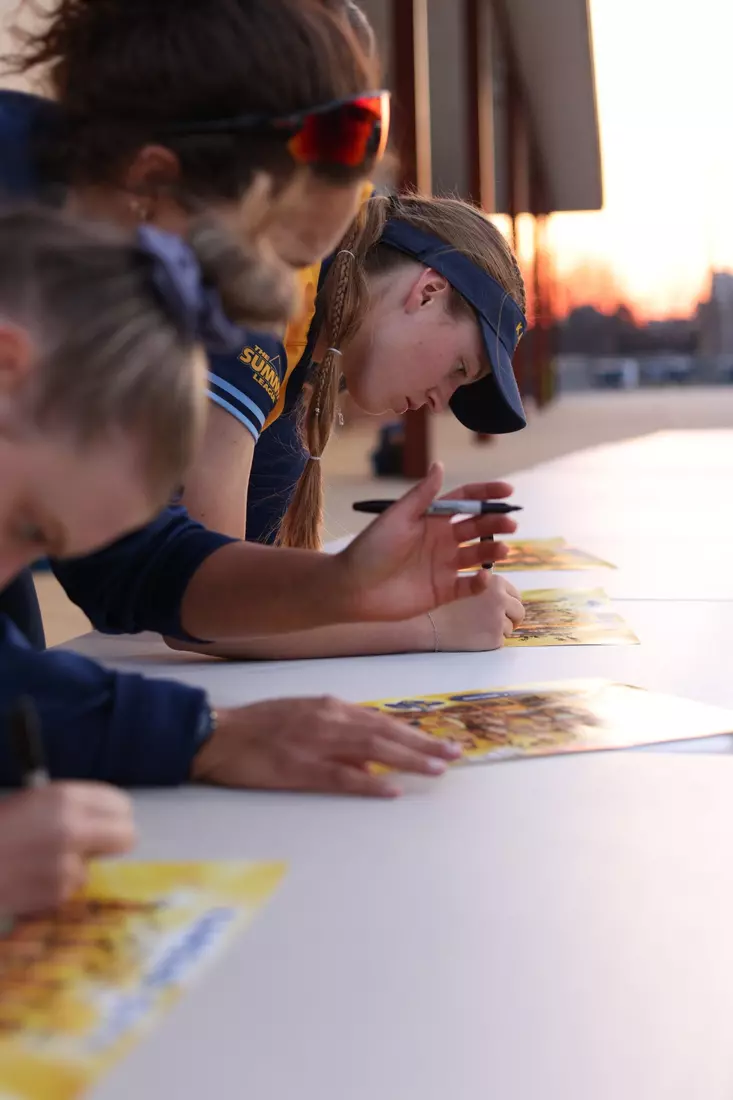 Kansas City Softball defeats Creighton, 3-2, with a walk-off victory in the eighth inning.