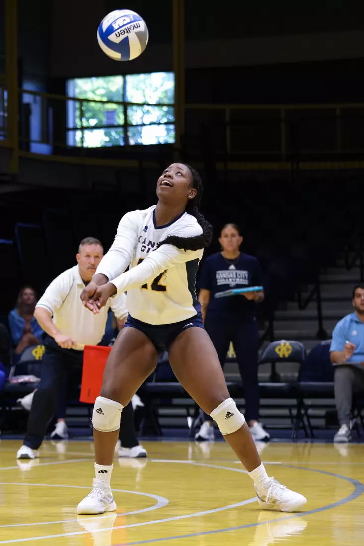Kansas City Volleyball fell to Lindenwood in three sets, 25-14, 26-24, 25-21, in its first game of the Kangaroo Klassic. Kaia Dunford led the team in kills with seven.
