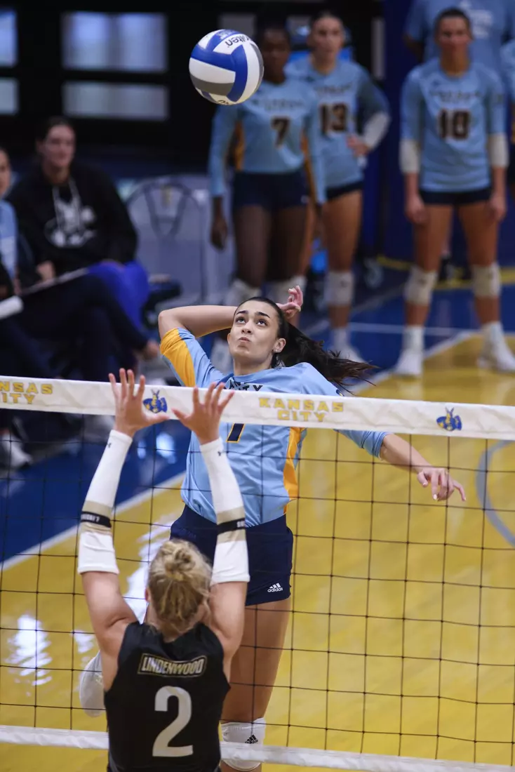 Kansas City Volleyball fell to Lindenwood in three sets, 25-14, 26-24, 25-21, in its first game of the Kangaroo Klassic. Kaia Dunford led the team in kills with seven.