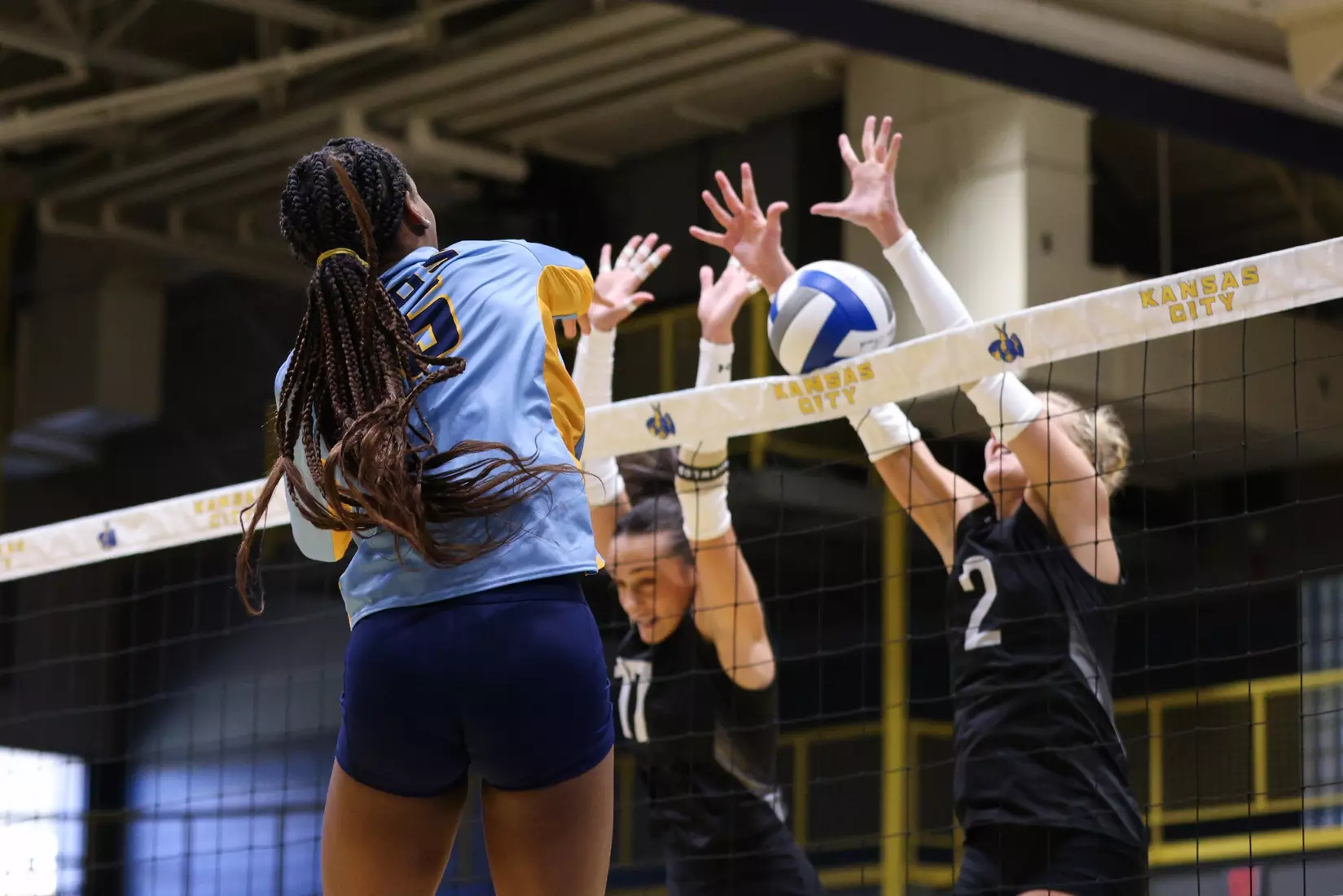 Kansas City Volleyball fell to Lindenwood in three sets, 25-14, 26-24, 25-21, in its first game of the Kangaroo Klassic. Kaia Dunford led the team in kills with seven.
