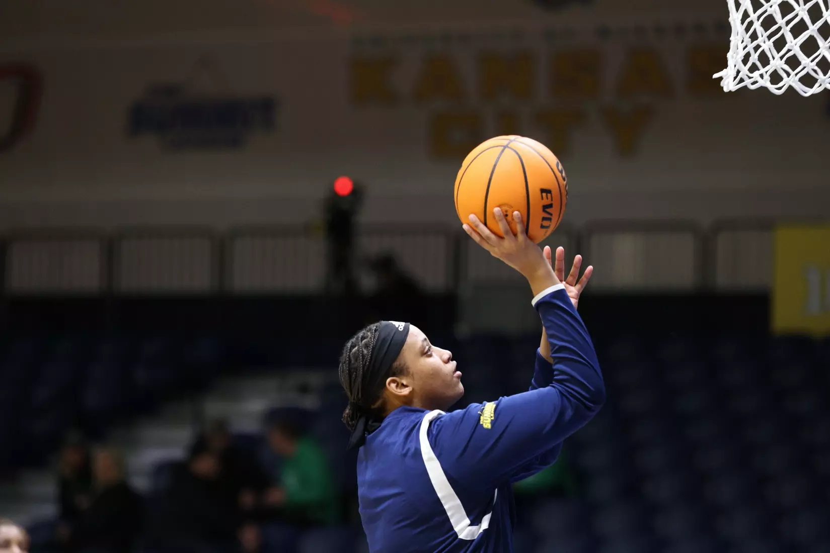 Kansas City Women's Basketball fell to North Dakota 60-63 in its home opener. Alayna Contreras led the Roos from the field with 16 points.