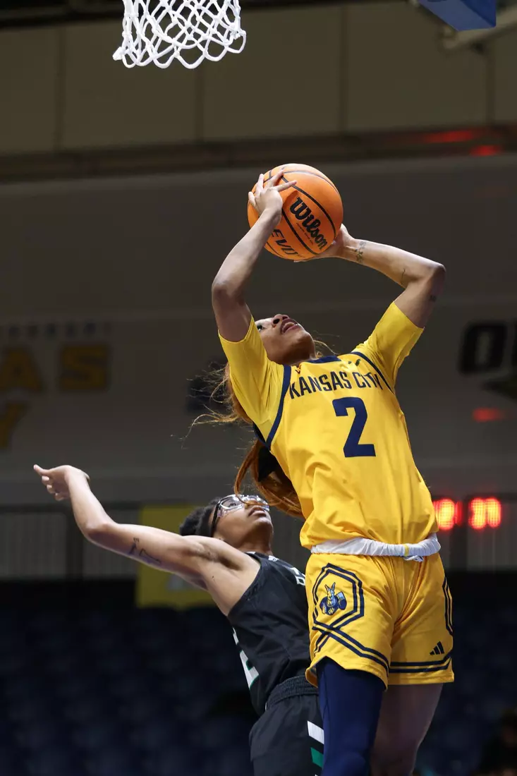 Kansas City Women's Basketball fell to North Dakota 60-63 in its home opener. Alayna Contreras led the Roos from the field with 16 points.
