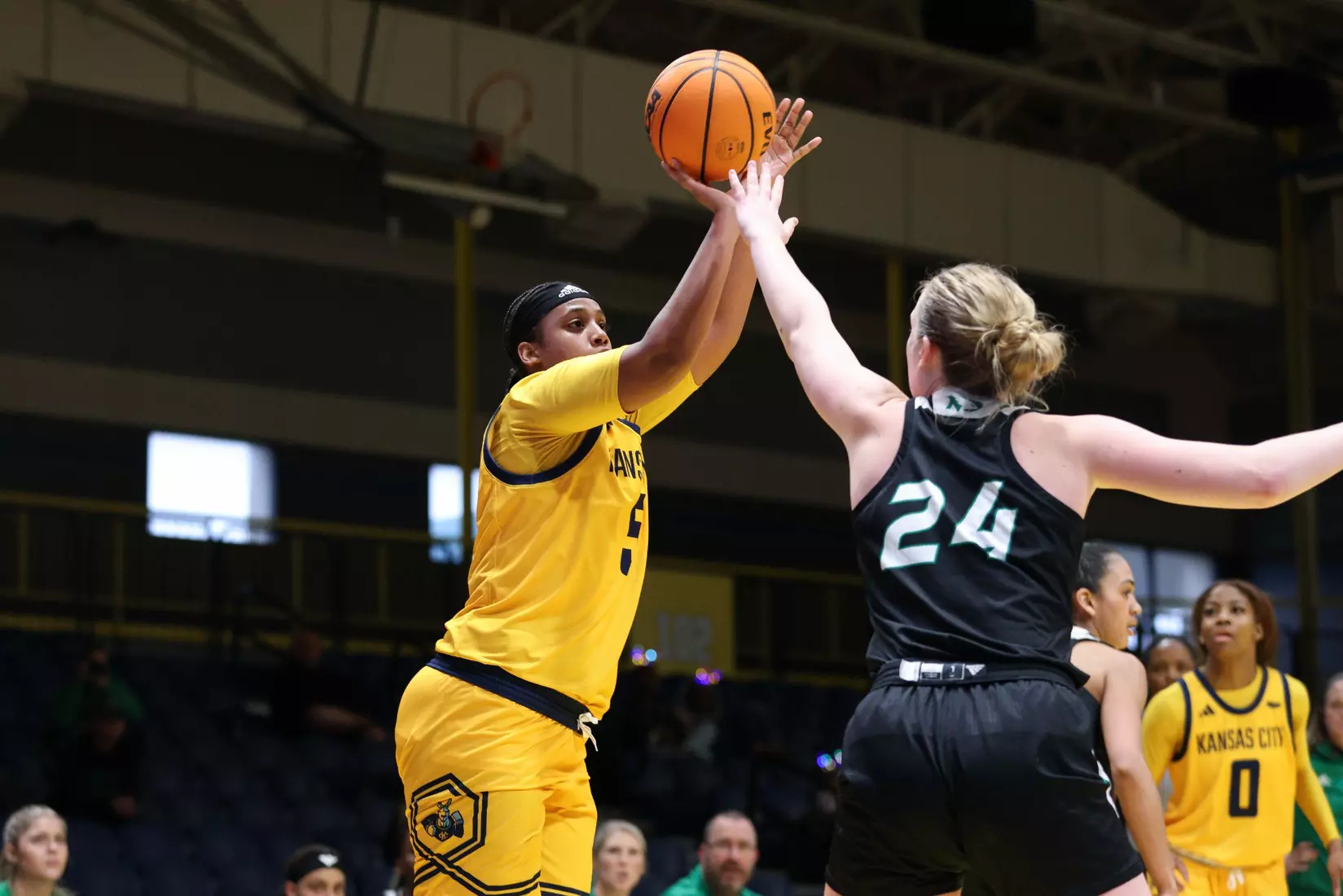 Kansas City Women's Basketball fell to North Dakota 60-63 in its home opener. Alayna Contreras led the Roos from the field with 16 points.