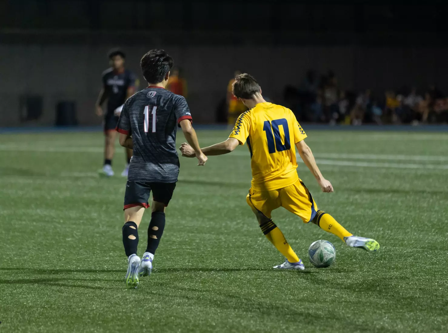 In the first home conference game of the season, the Roos went up against the Omaha Mavericks, resulting in a 1-0 win for the Roos. The Roos’ defense held strong through the final minutes. The win adds another highlight to an impressive season for the team.