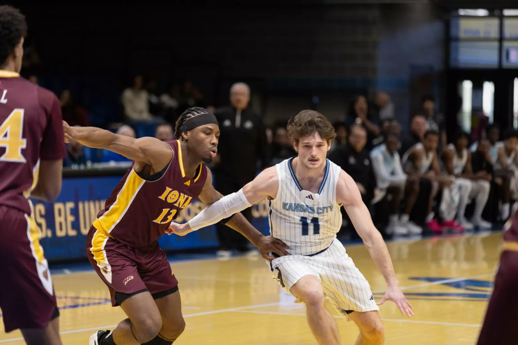 In the third game of the season, the Roos went up against the Iona Gaels. With the fast pace of the game, the Roos had strong offensive momentum throughout. Despite this, the Roos fell to the Gaels in a final score of 105-91.