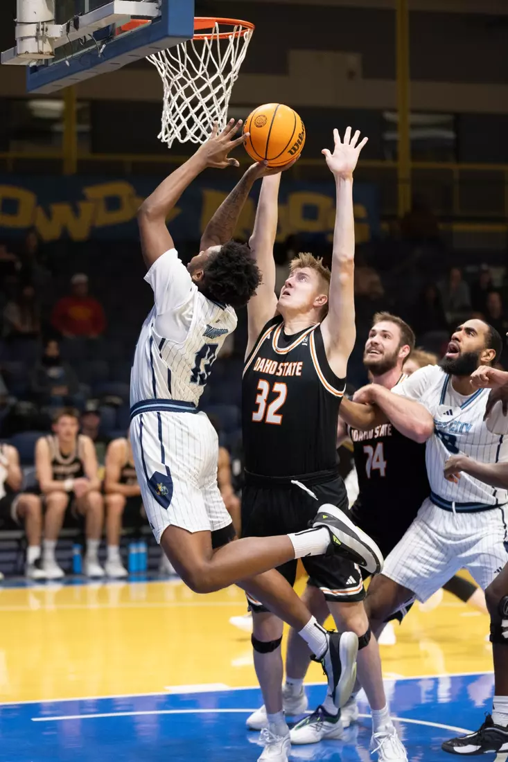The KC Roos took on the Idaho State Bengals delivered a fast-paced performance that kept the crowd locked in from start to finish. The Bengals won in a final score of 68-59.