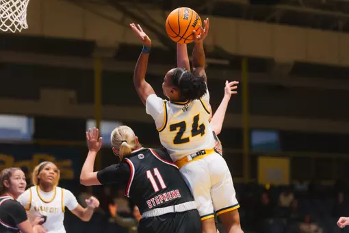 Kansas City Roos' Women's Basketball dominated Omaha with a 61-59 win on December 31, 2025.