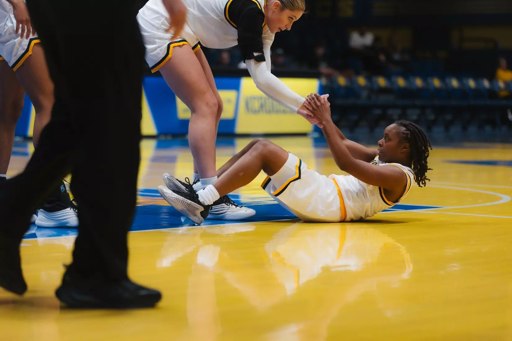 Kansas City Roos' Women's Basketball dominated Omaha with a 61-59 win on December 31, 2025.