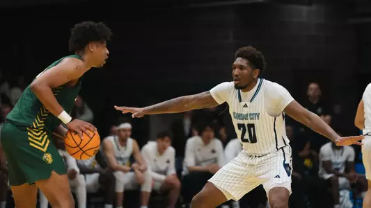 Roos fall to NDSU, 78-72.