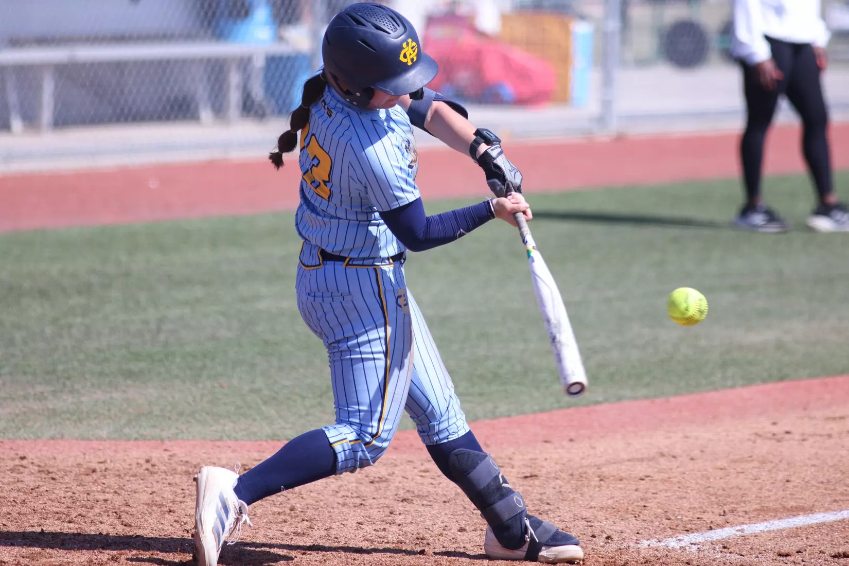 Kansas City Softball split a pair of games with SIUE, winning the first 3-2 in walk-off fashion and falling in the second 8-0. Grace Batdorf secured the walk-off win for the Roos and Sabrina Rodgers led the Roos from the plate going 4-of-6 on the day.