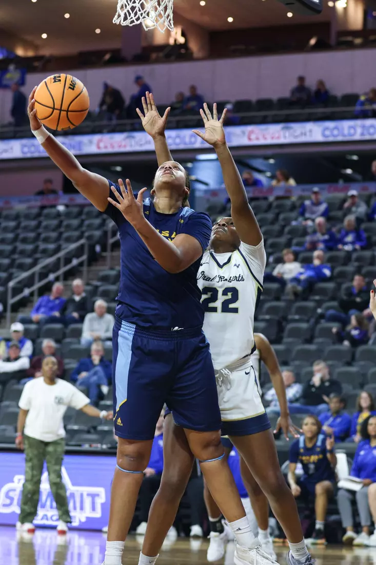 Kansas City Women's Basketball ended its season against No. 2 Oral Roberts in the Summit League Semifinals, falling 73-95. Elauni Bennett put up her second double-double of the tournament with 17 points and 13 rebounds. Alayna Contreras led the Roos from the field with 20 points.